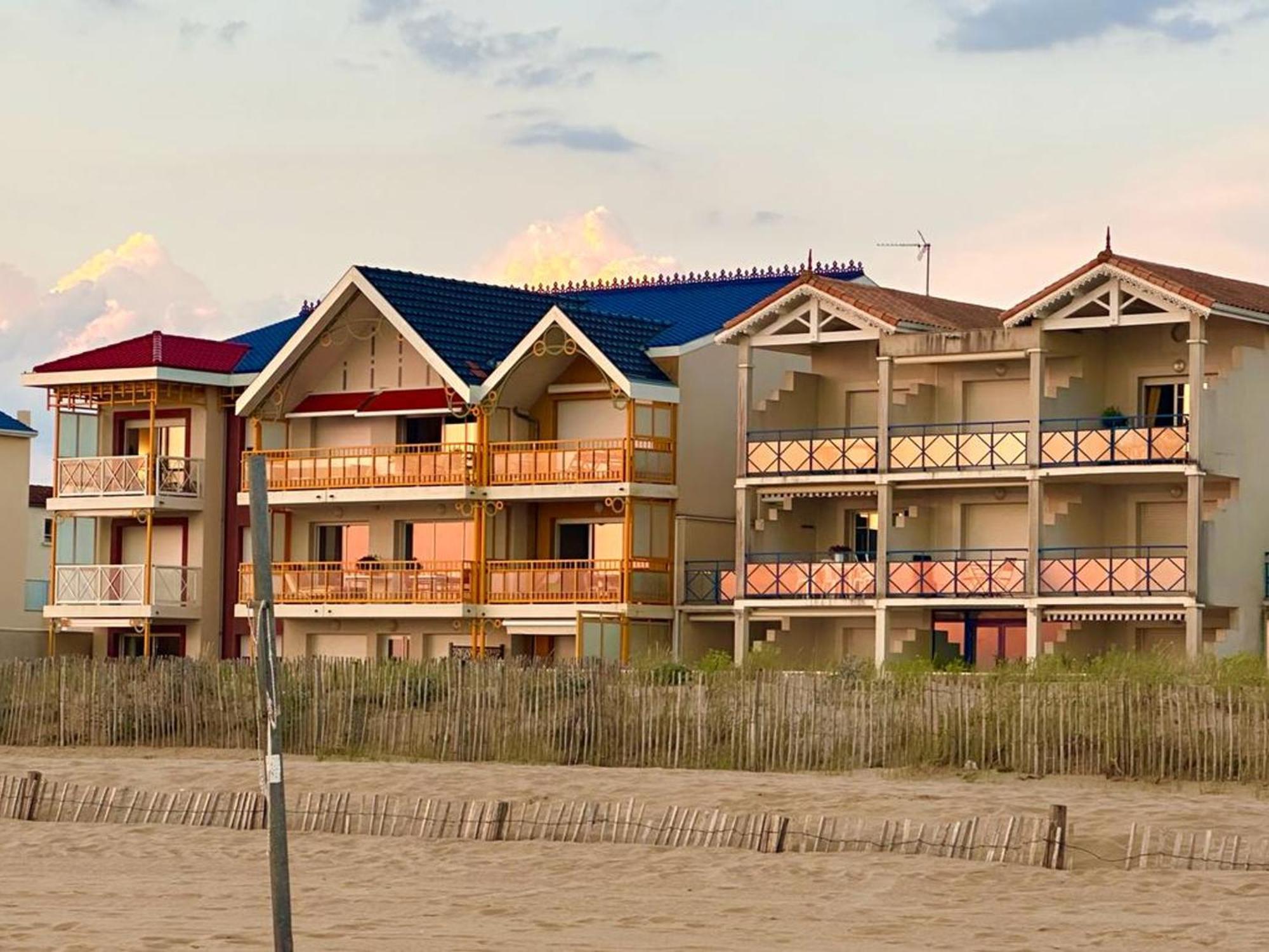Confort 2 Pieces Pour 4 Pers, Chatelaillon-Plage, Parking - Fr-1-706-4 Bagian luar foto